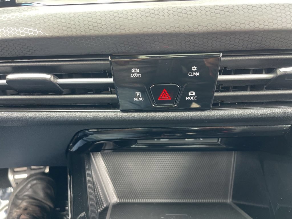 Used 2024 Volkswagen GTI SE FWD image 14