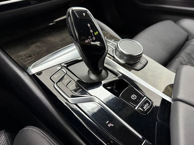Used 2023 BMW 540i w/ Premium Package RWD image 19