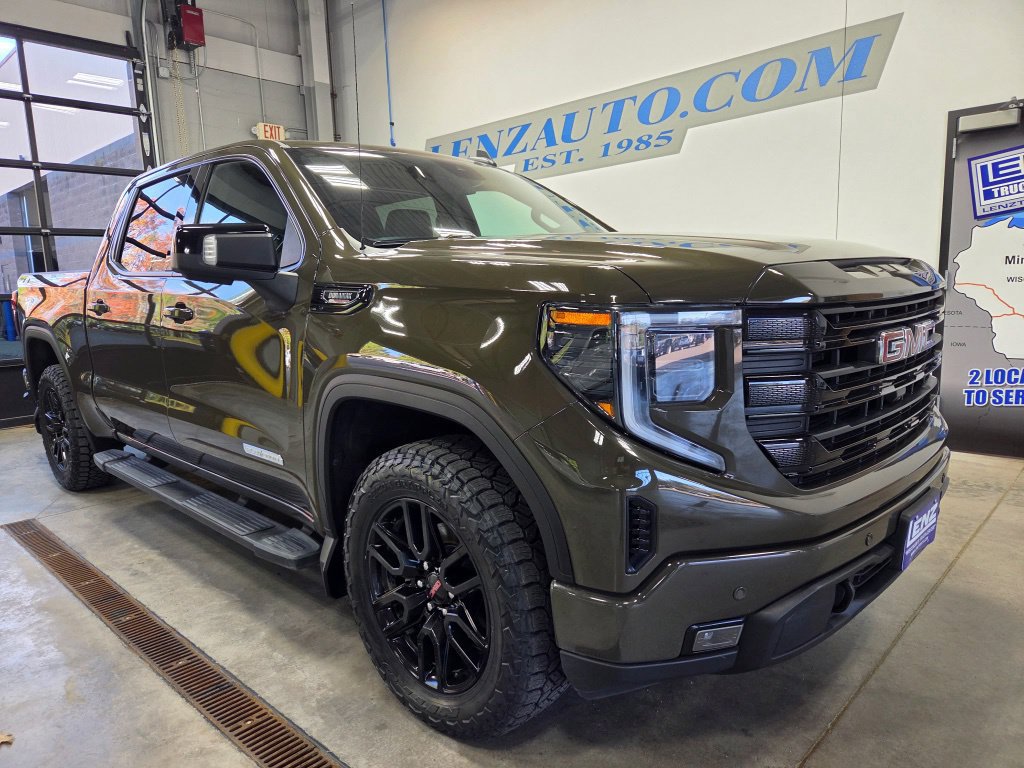 Used 2024 GMC Sierra 1500 Elevation w/ Elevation Premium Package AWD/4WD image 2