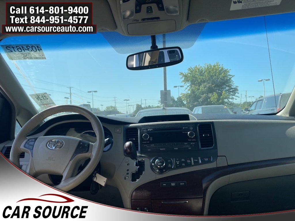 Used 2014 Toyota Sienna L image 17