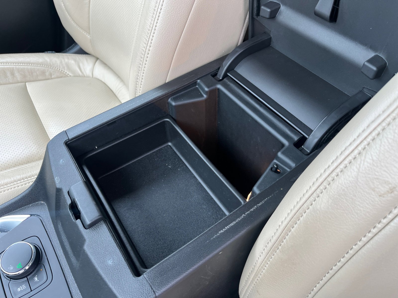 Used 2021 Chevrolet Traverse Premier w/ LPO, Cargo Package image 15