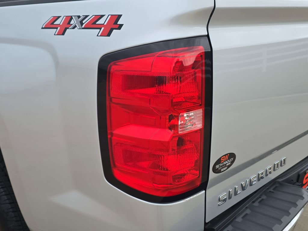 Used 2018 Chevrolet Silverado 1500 LT image 33