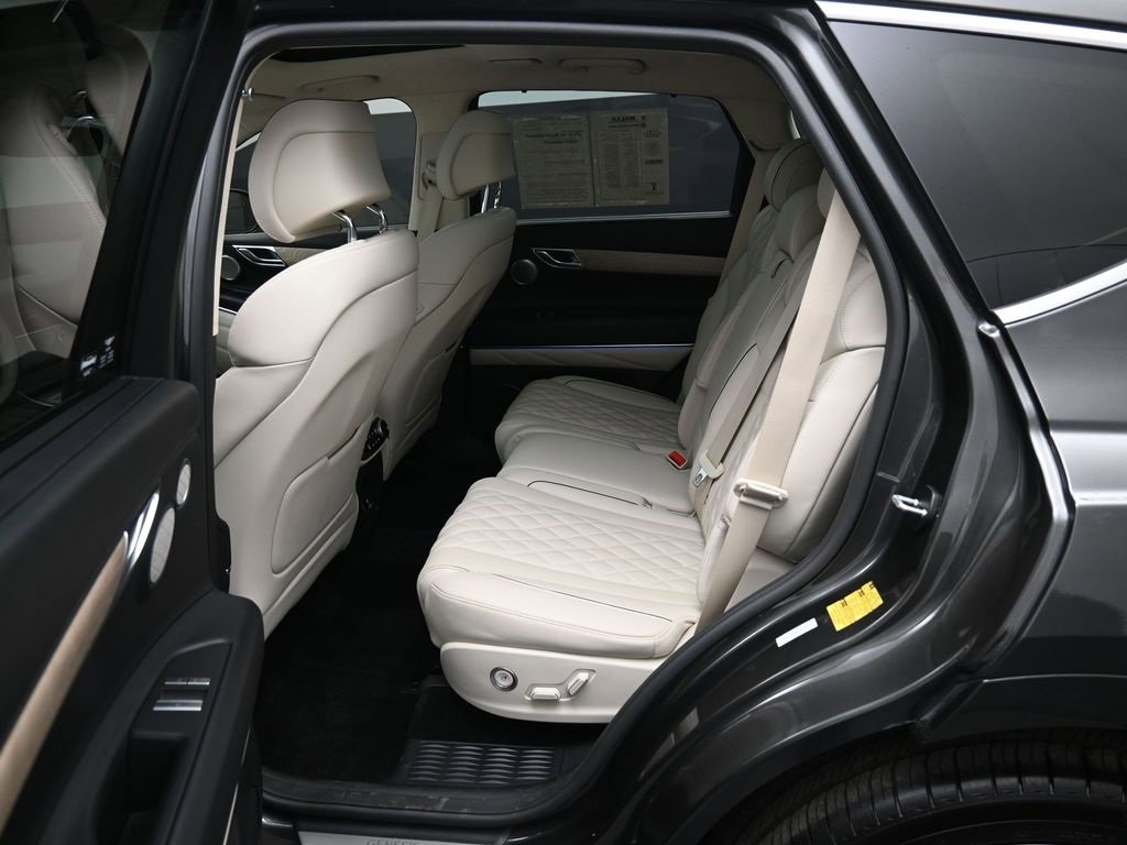 Used 2024 Genesis GV80 3.5T w/ Prestige Package image 32