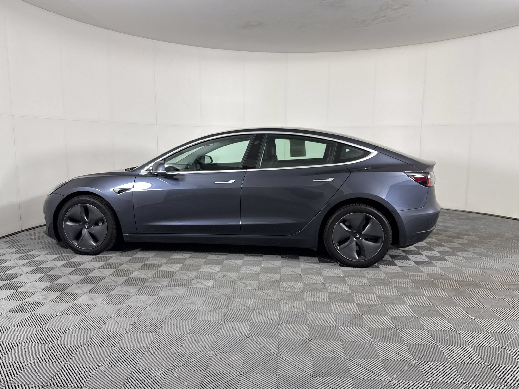 Used 2020 Tesla Model 3 Long Range AWD/4WD image 2