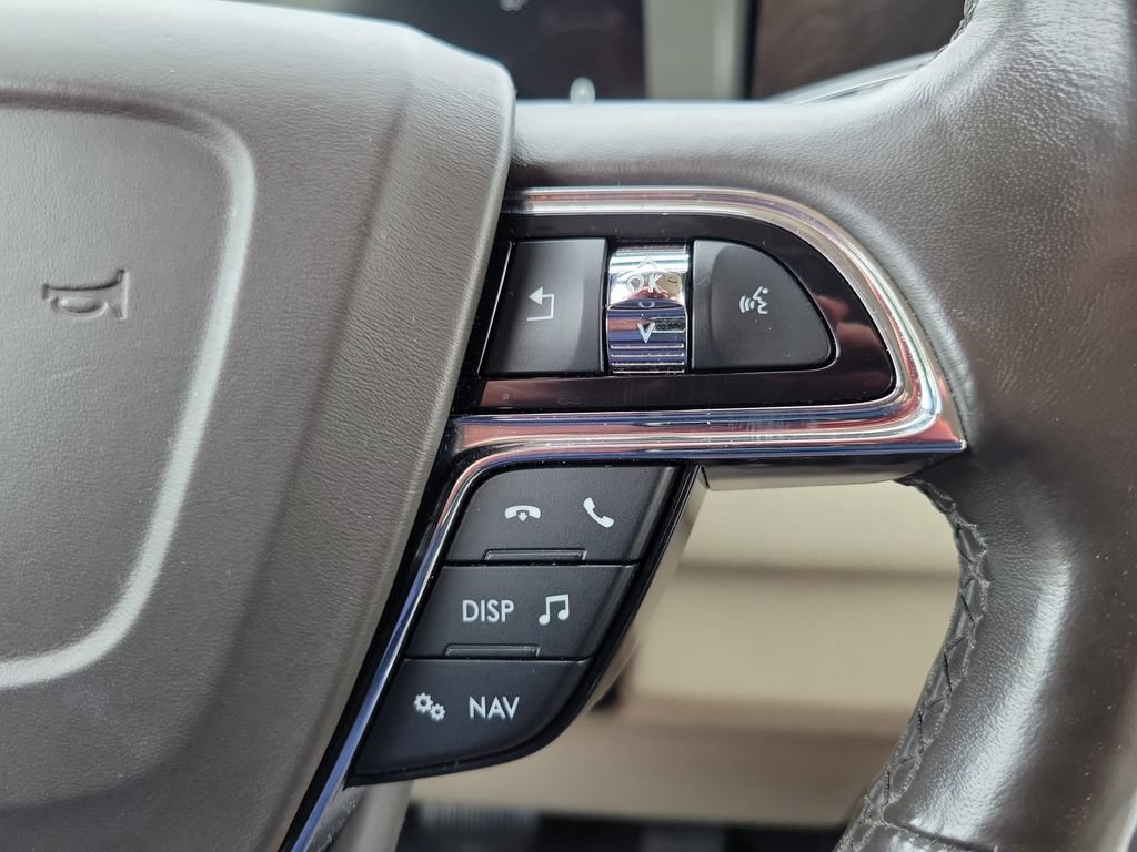 Used 2018 Lincoln Navigator Select w/ Cargo Package RWD image 22