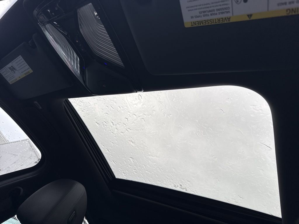 Used 2020 BMW 330i xDrive Sedan w/ M Sport Package image 7