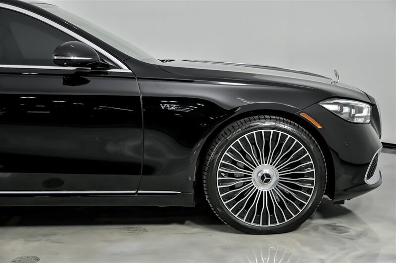 Used 2023 Mercedes-Benz Maybach S 680 4MATIC image 15