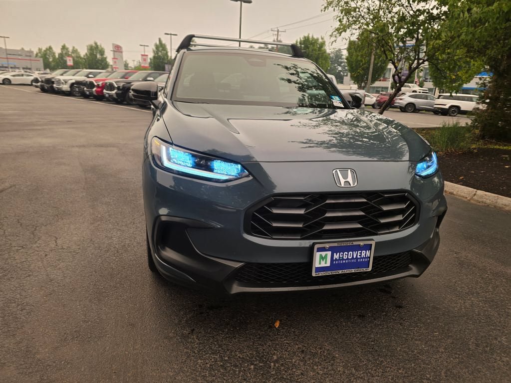 Used 2025 Honda HR-V Sport image 10