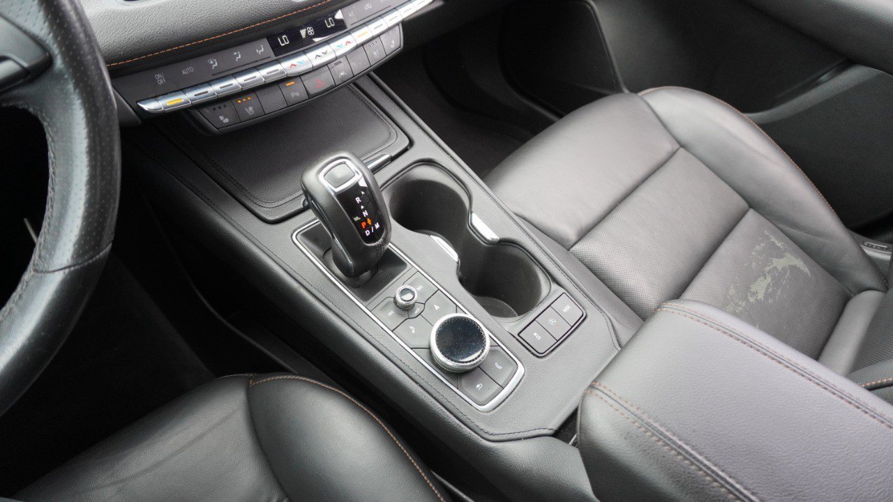 Used 2019 Cadillac XT4 Sport FWD image 19
