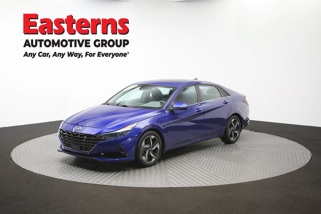 Used 2022 Hyundai Elantra SEL w/ Convenience + Premium Package FWD image 57