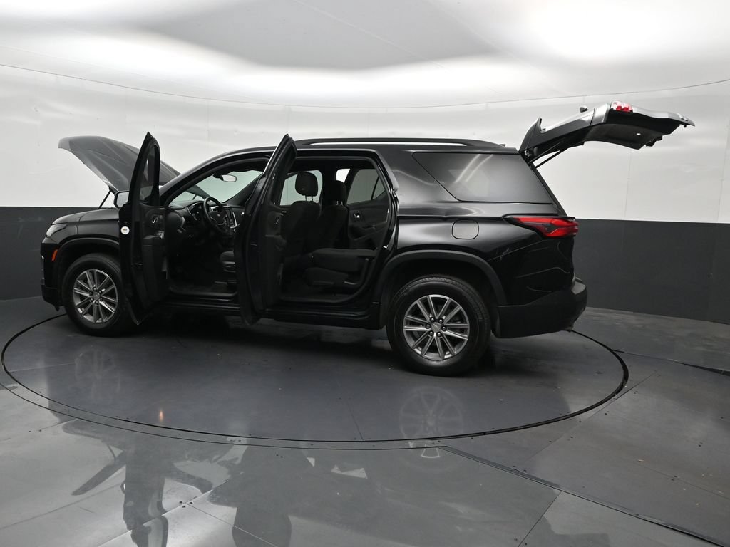 Used 2024 Chevrolet Traverse LT FWD image 35