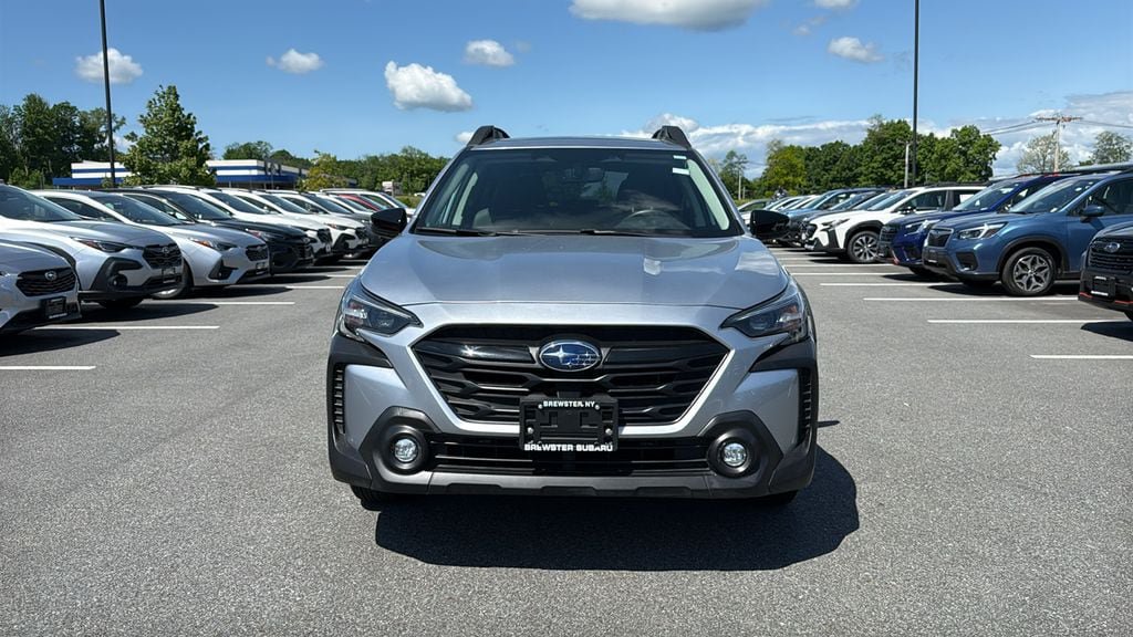 Certified 2025 Subaru Outback Onyx Edition AWD/4WD image 2