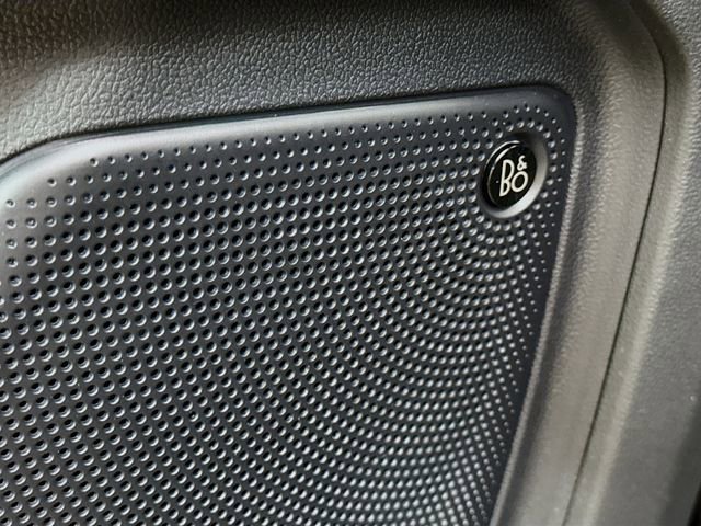 Used 2024 Ford Escape Platinum w/ Premium Technology Package image 19