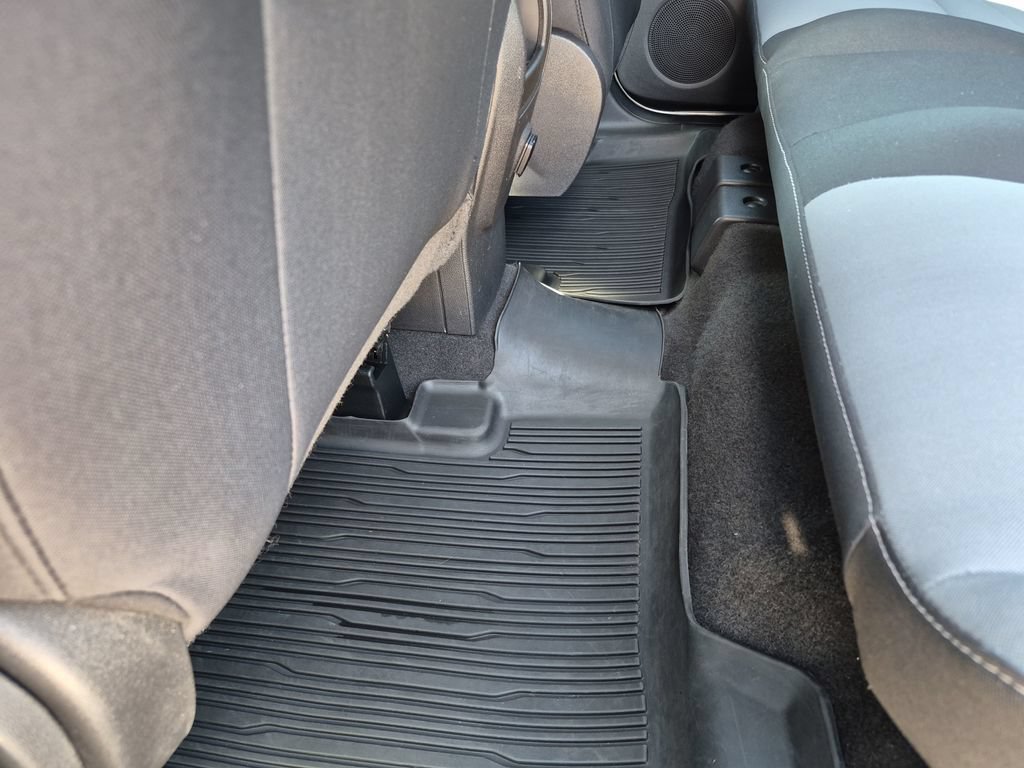 Used 2019 Ford Escape S FWD image 33