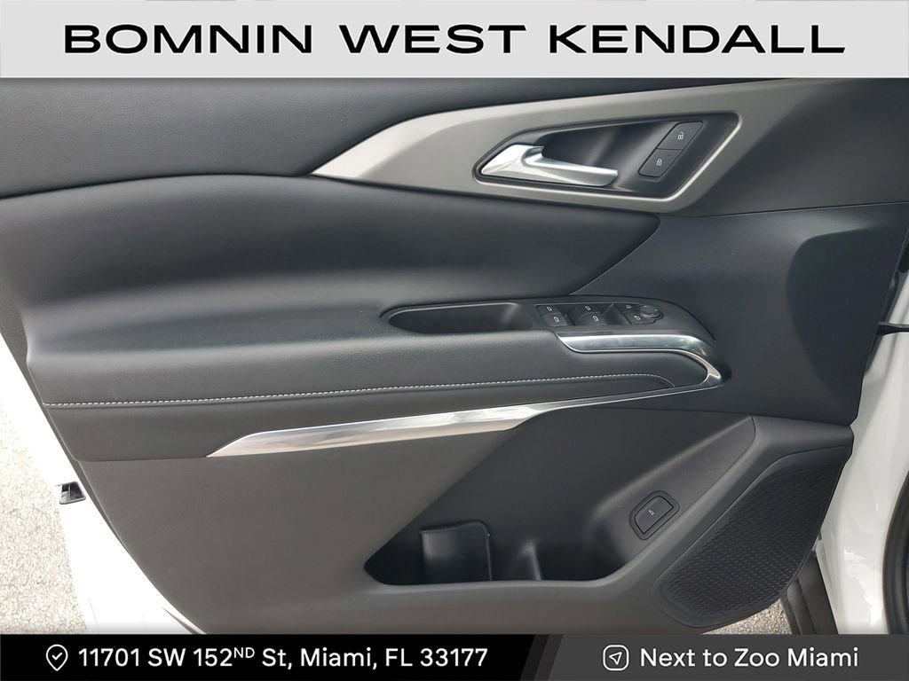 Used 2024 Chevrolet Traverse LS image 22