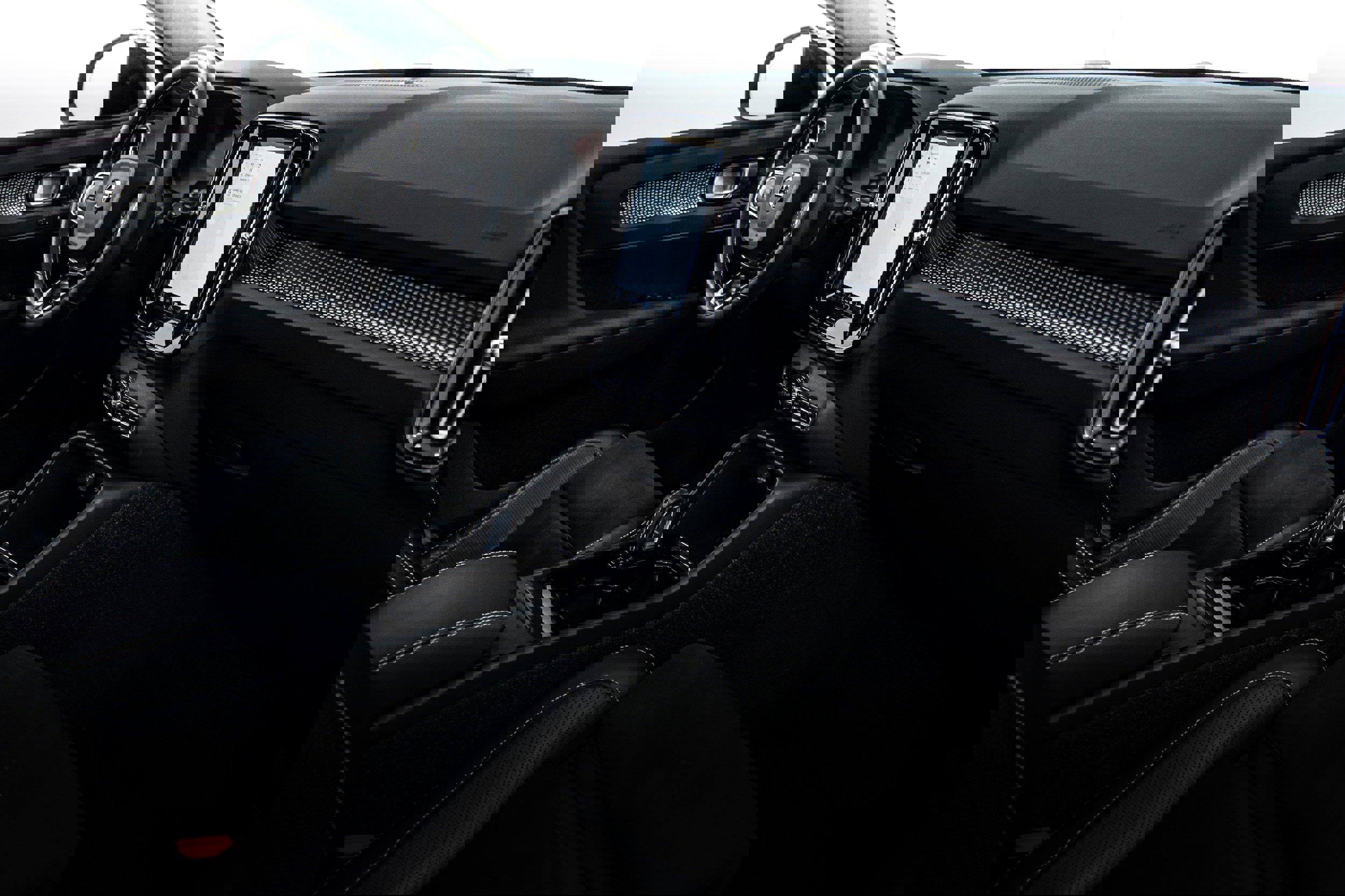 Used 2021 Volvo XC40 P8 Recharge image 10