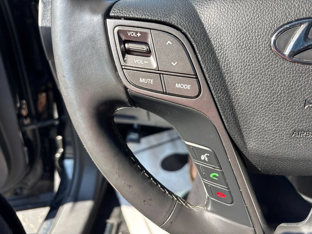 Used 2015 Hyundai Santa Fe Limited w/ Option Group 04 FWD image 20