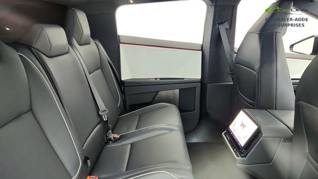 Used 2024 Tesla Cybertruck AWD Crew Cab image 22