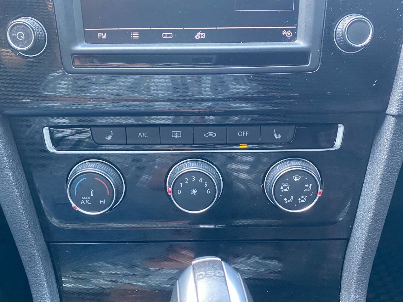 Used 2017 Volkswagen GTI Sport image 35