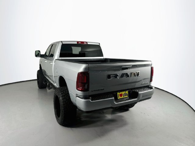 Used 2026 RAM 2500 Laramie AWD/4WD image 7