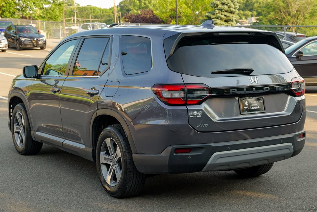 Used 2025 Honda Pilot EX-L image 5