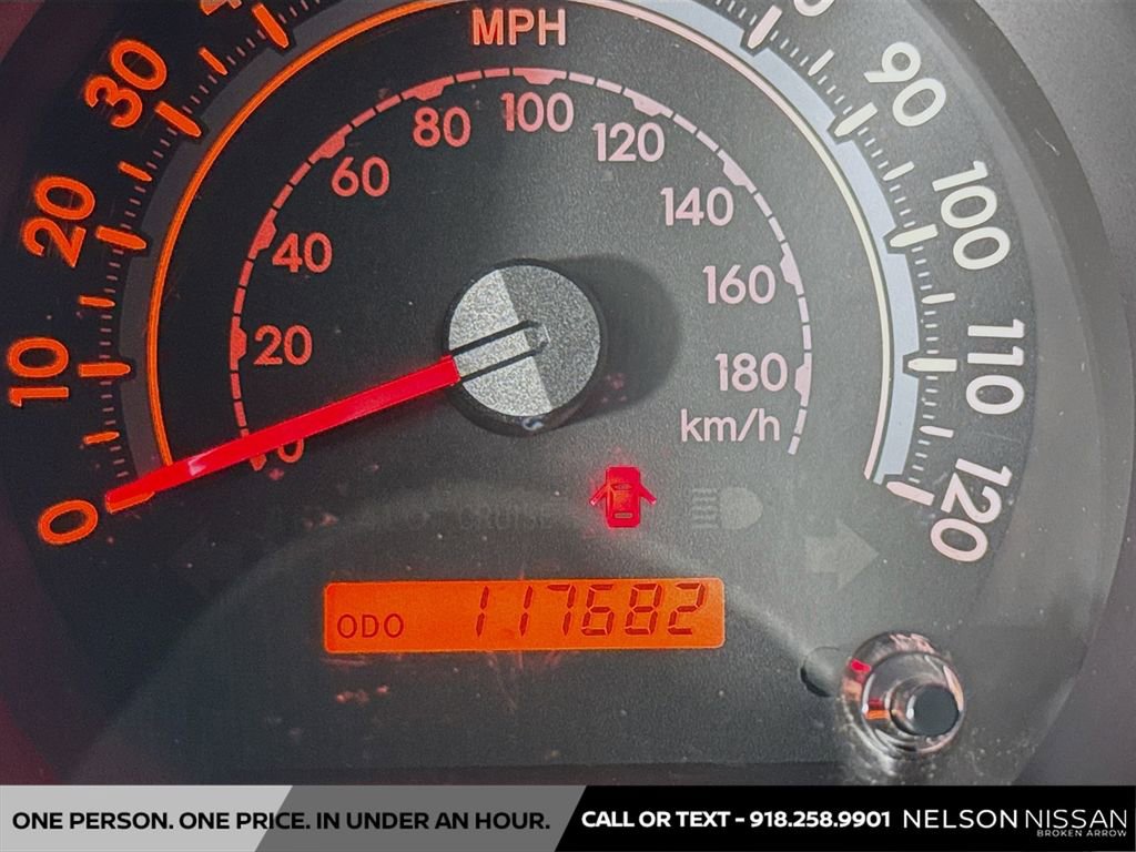 Used 2010 Toyota Tundra 4x4 Double Cab image 12