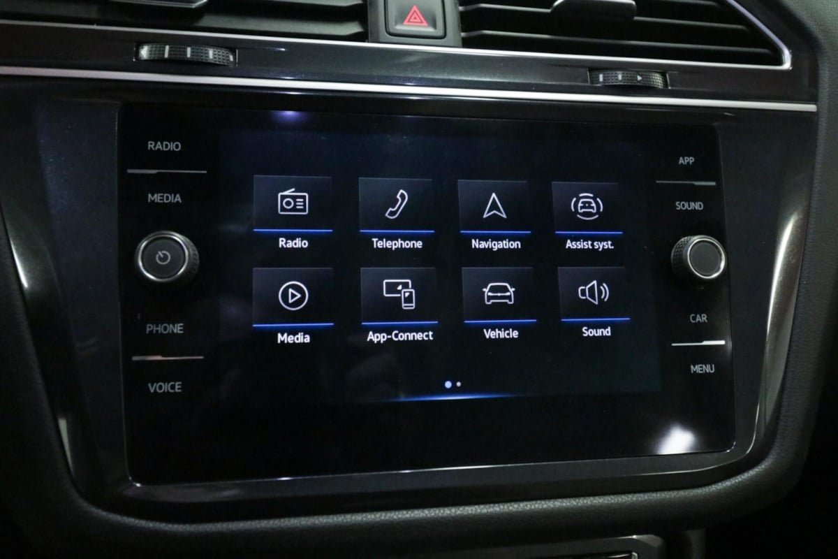 Used 2024 Volkswagen Tiguan S w/ MDO Package, Three-Row FWD image 18