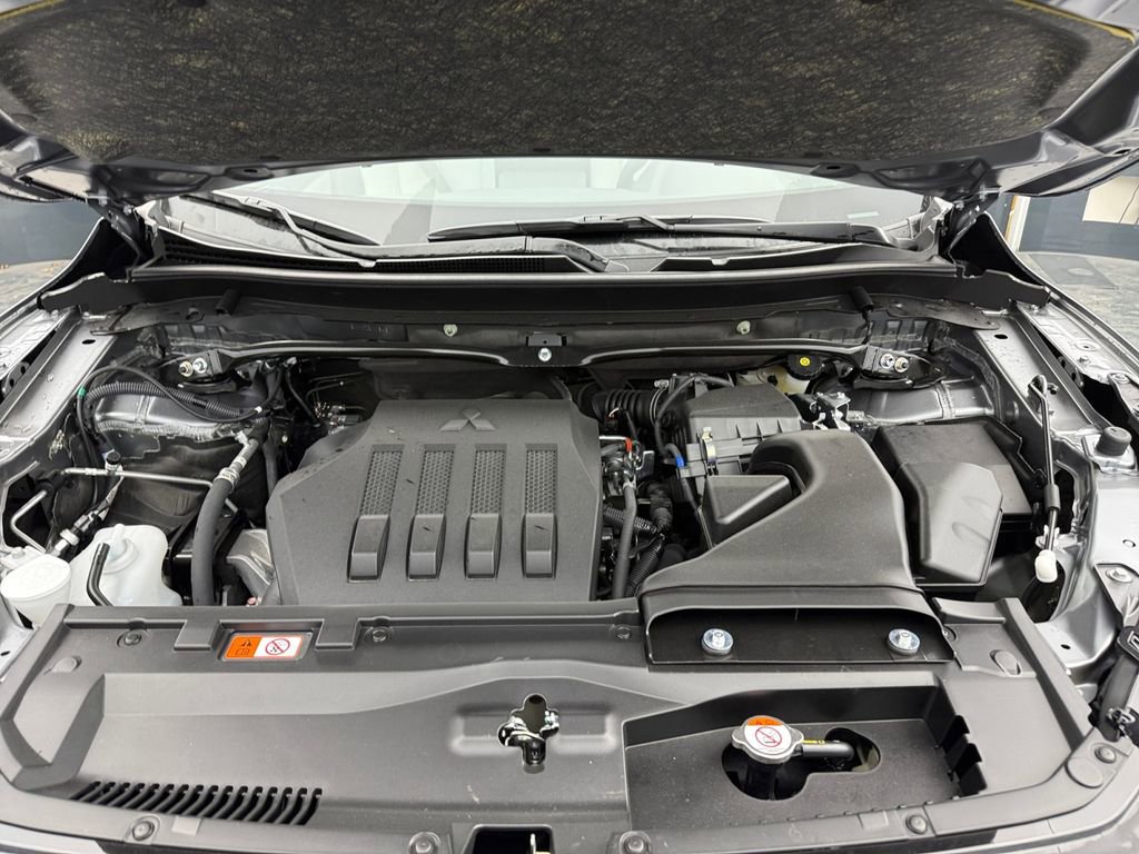 New 2026 Mitsubishi Eclipse Cross SEL image 25