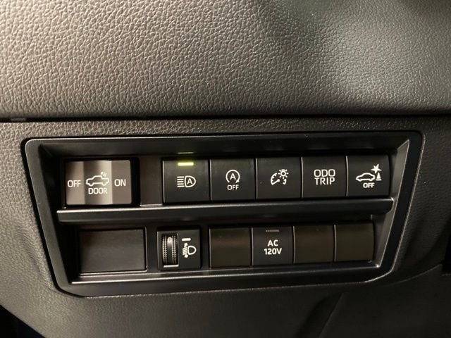 Used 2024 Toyota Tundra Limited image 17