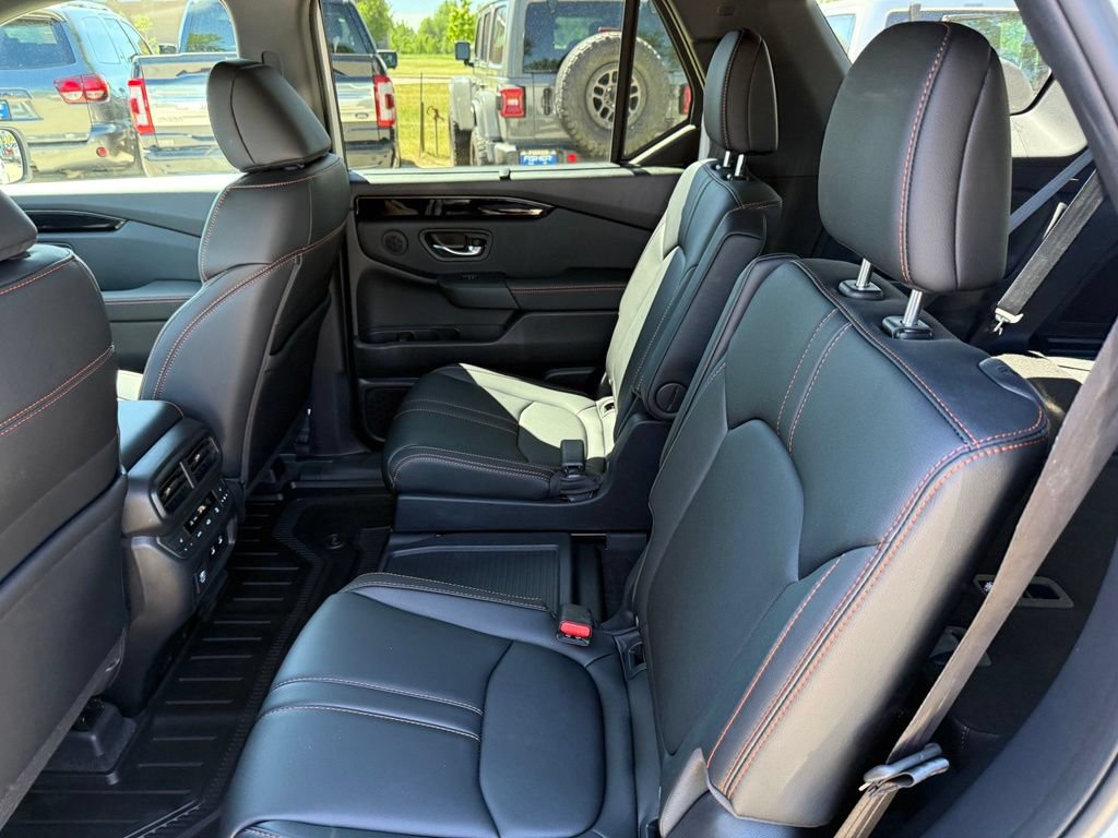 Certified 2026 Honda Pilot TrailSport image 18