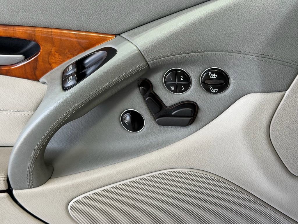 Used 2007 Mercedes-Benz SL 550 image 23