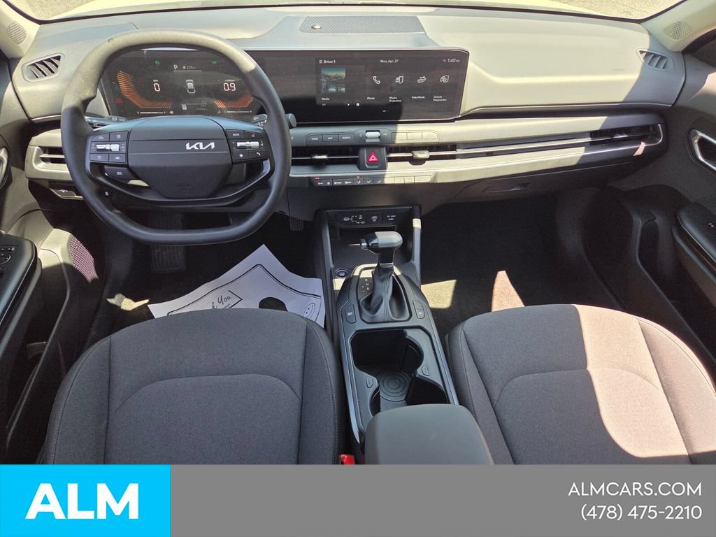 Used 2025 Kia K4 FWD image 11