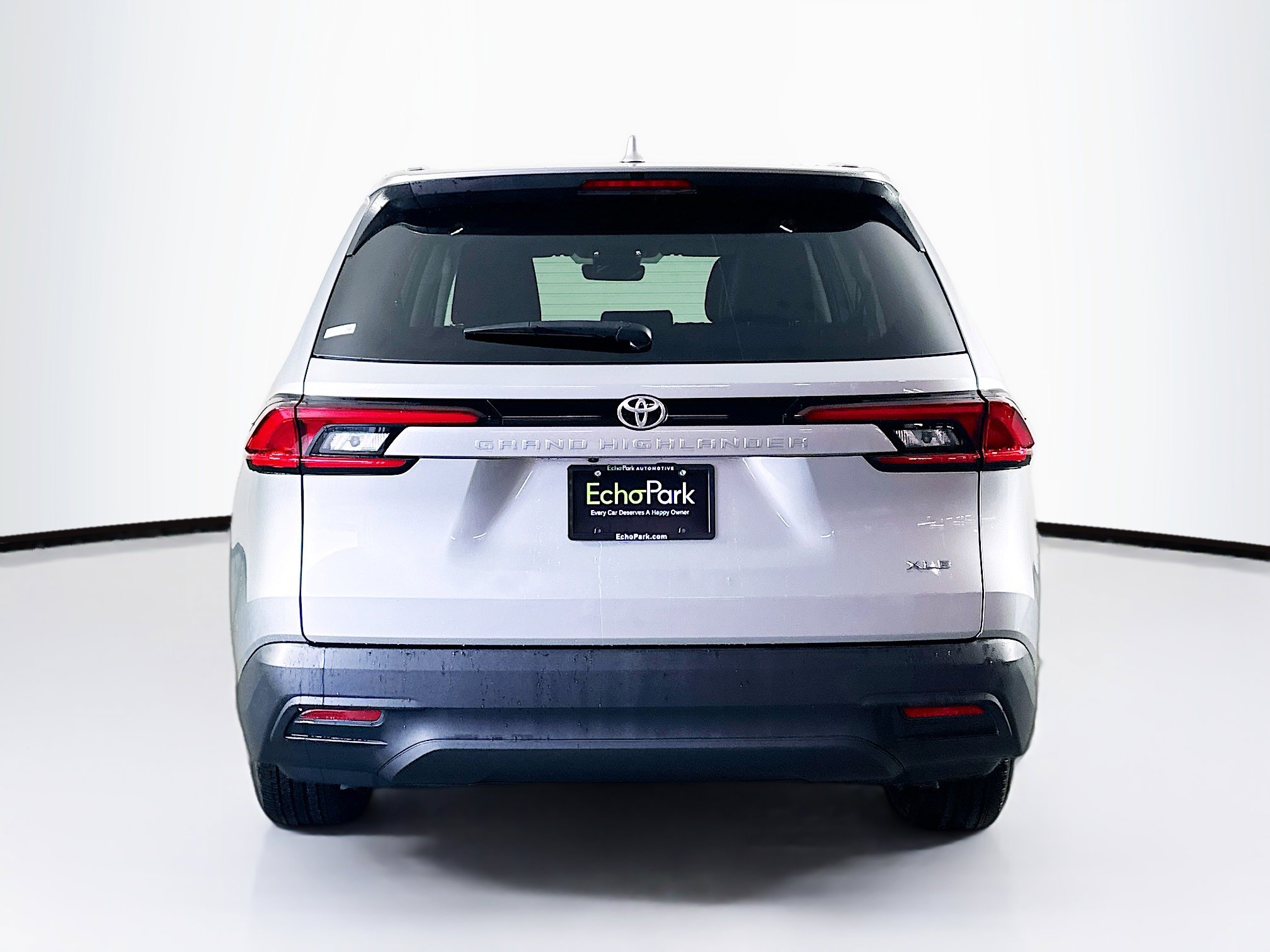 Used 2025 Toyota Grand Highlander FWD image 7
