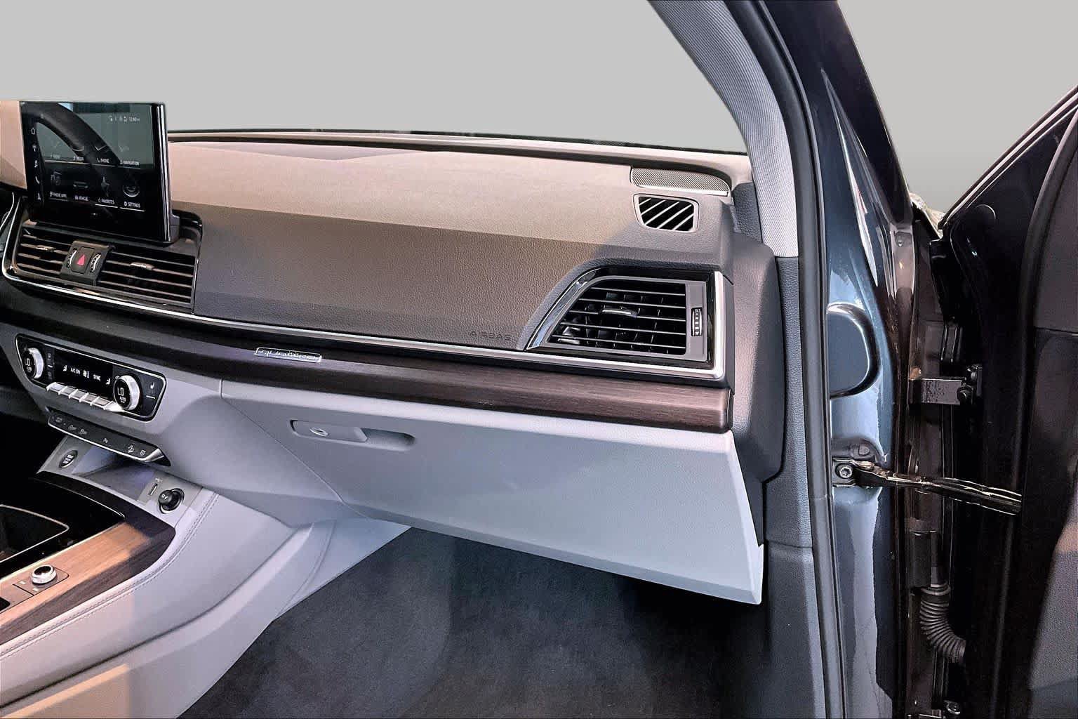 Certified 2023 Audi Q5 2.0T Premium Plus w/ Premium Plus Package AWD/4WD image 19