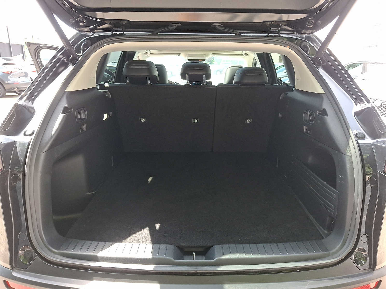 Certified 2026 MAZDA CX-50 AWD 2.5 Hybrid w/ Cargo Package image 27