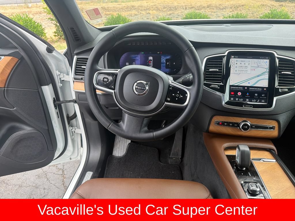 Used 2023 Volvo XC90 B6 Plus AWD/4WD image 13