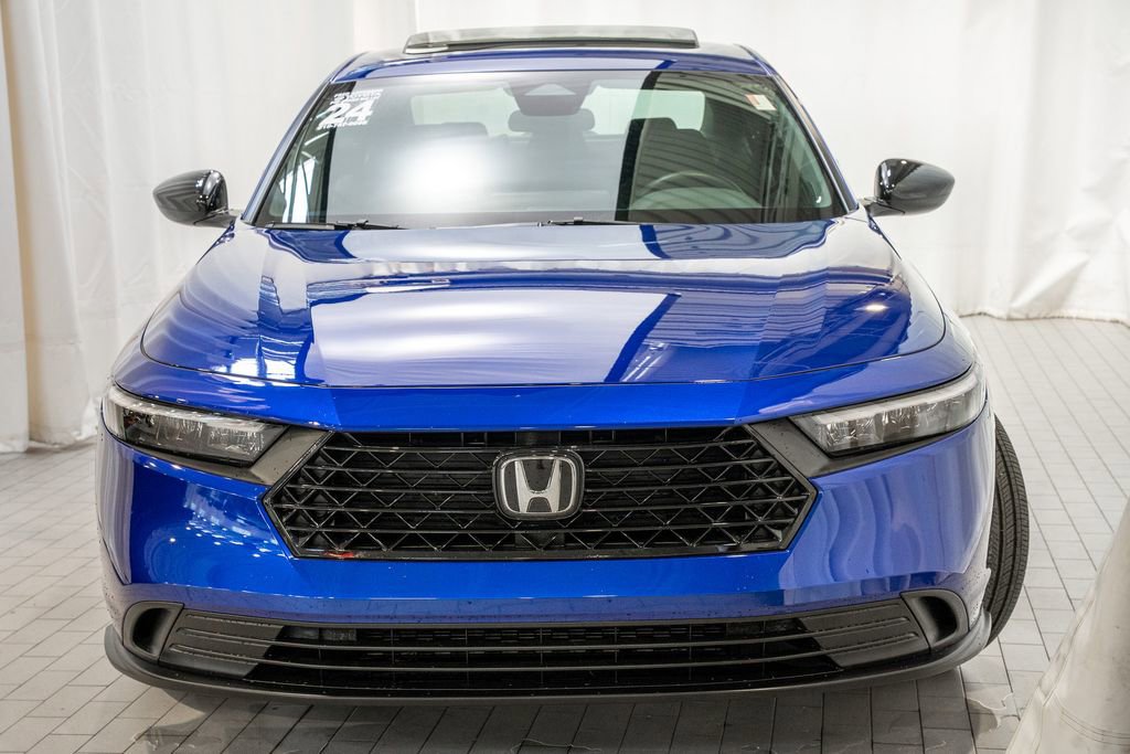 Used 2024 Honda Accord Sport image 2