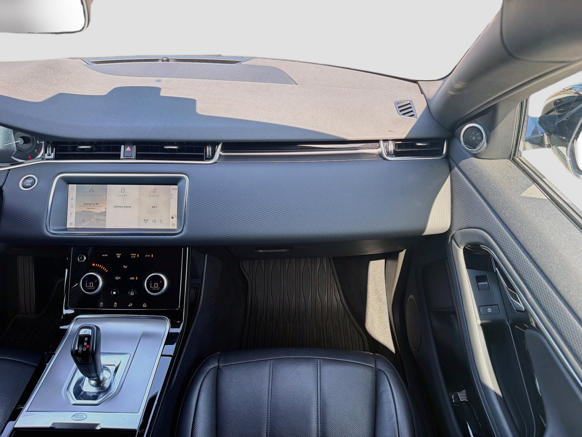 Used 2023 Land Rover Range Rover Evoque S AWD/4WD image 18