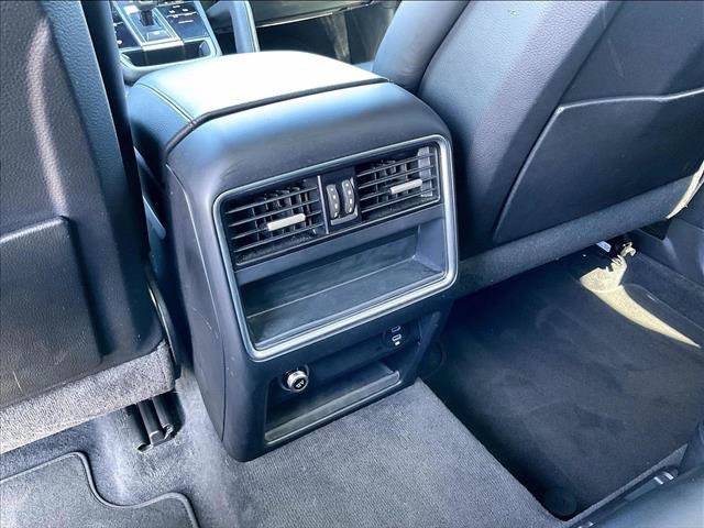 Used 2020 Porsche Cayenne AWD/4WD image 25