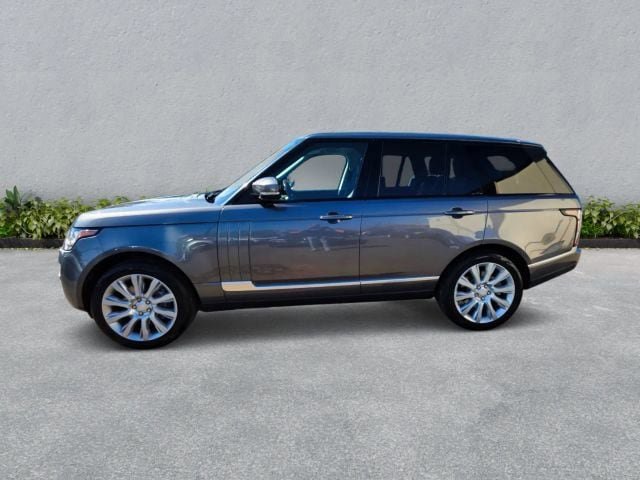 Used 2015 Land Rover Range Rover Supercharged AWD/4WD image 9