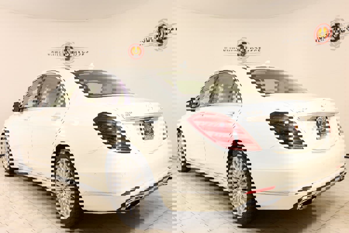 Used 2020 Mercedes-Benz S 560 4MATIC Sedan image 4