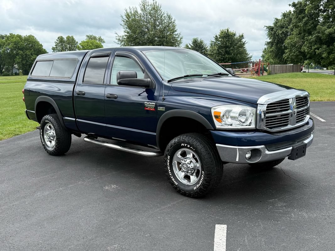 Used 2009 Dodge Ram 2500 Truck SLT w/ Popular Equipment Group AWD/4WD image 3