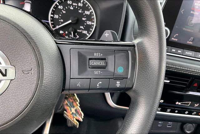 Used 2021 Nissan Rogue SV FWD image 12