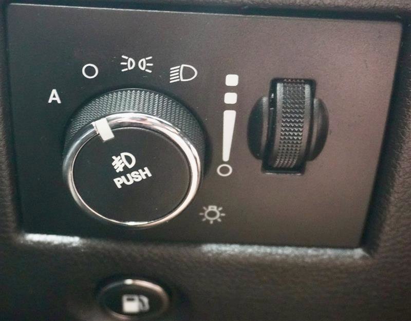 Used 2014 Jeep Grand Cherokee Summit AWD/4WD image 29