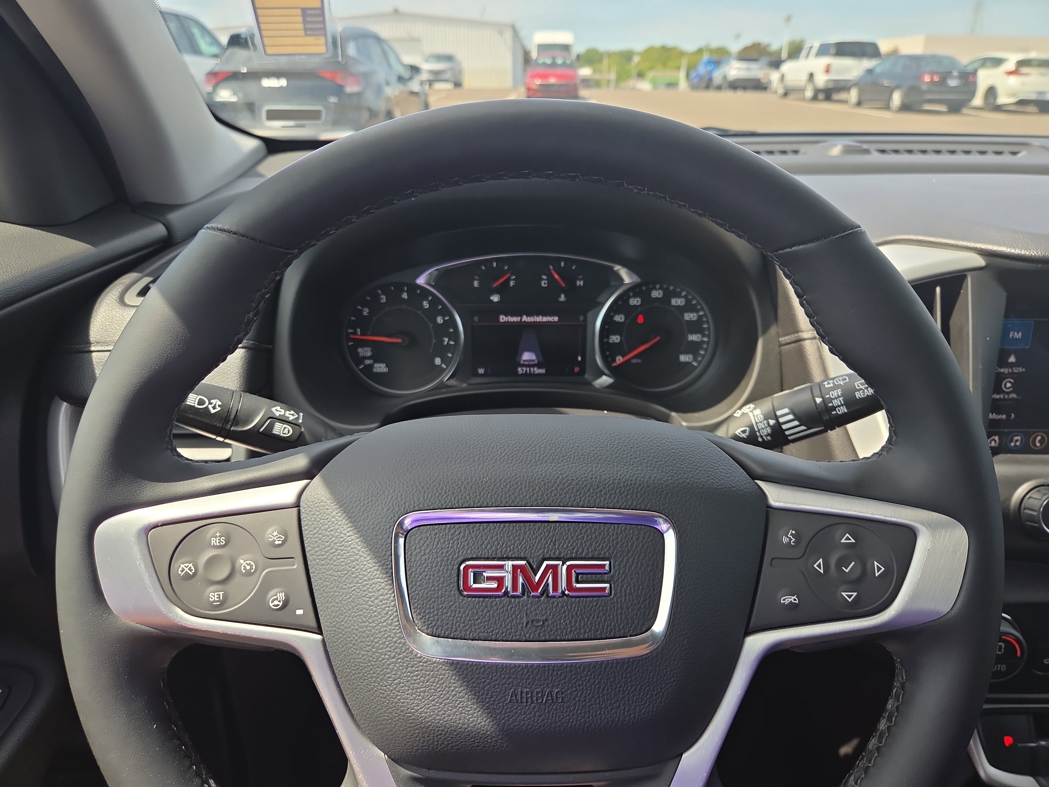 Used 2023 GMC Terrain SLT image 10