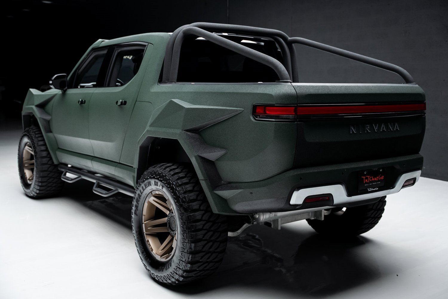 Used 2022 Rivian R1T Adventure image 23
