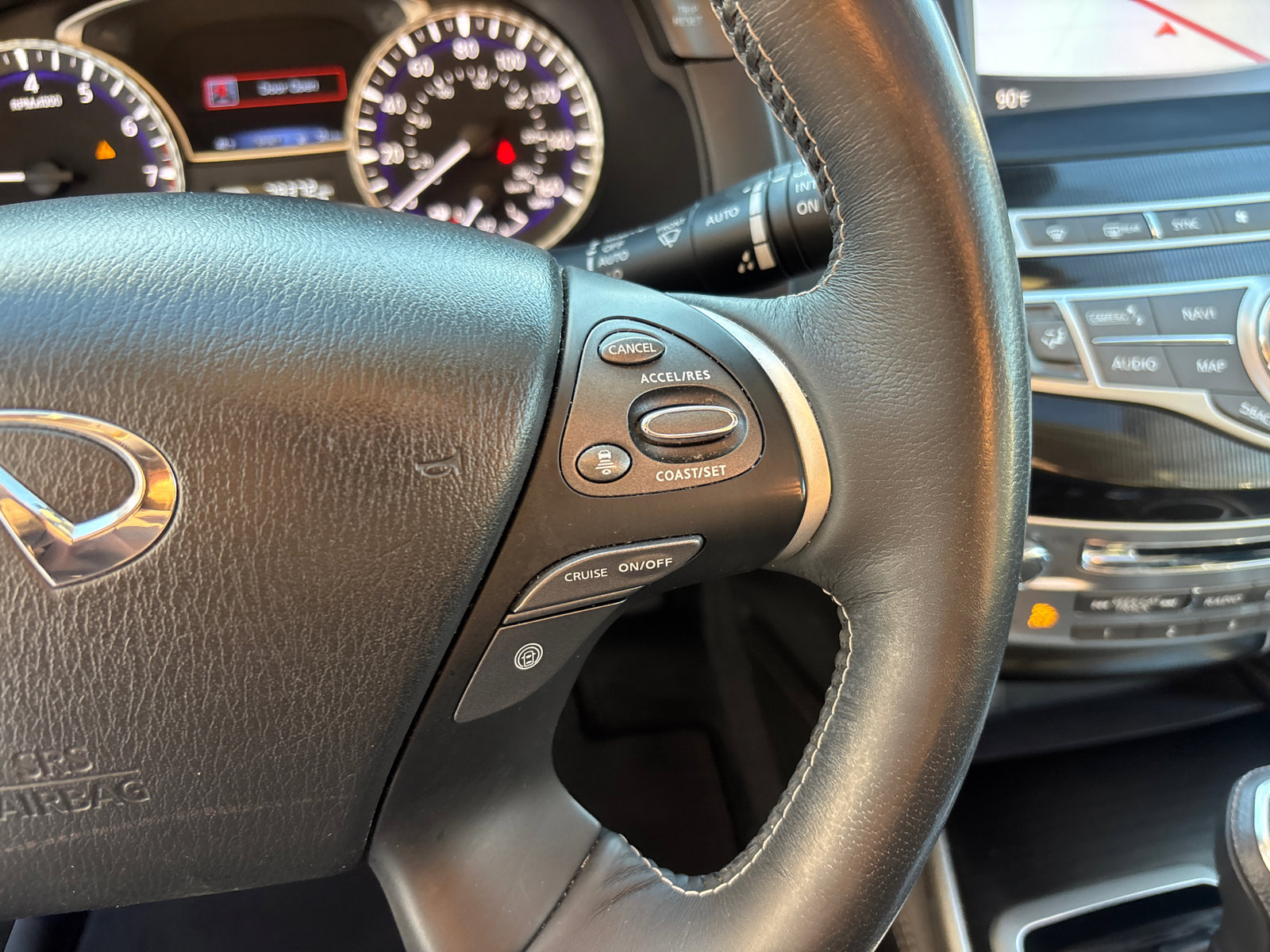 Used 2020 INFINITI QX60 Luxe w/ Essential Package image 18