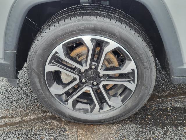 Used 2022 Jeep Compass Limited image 5