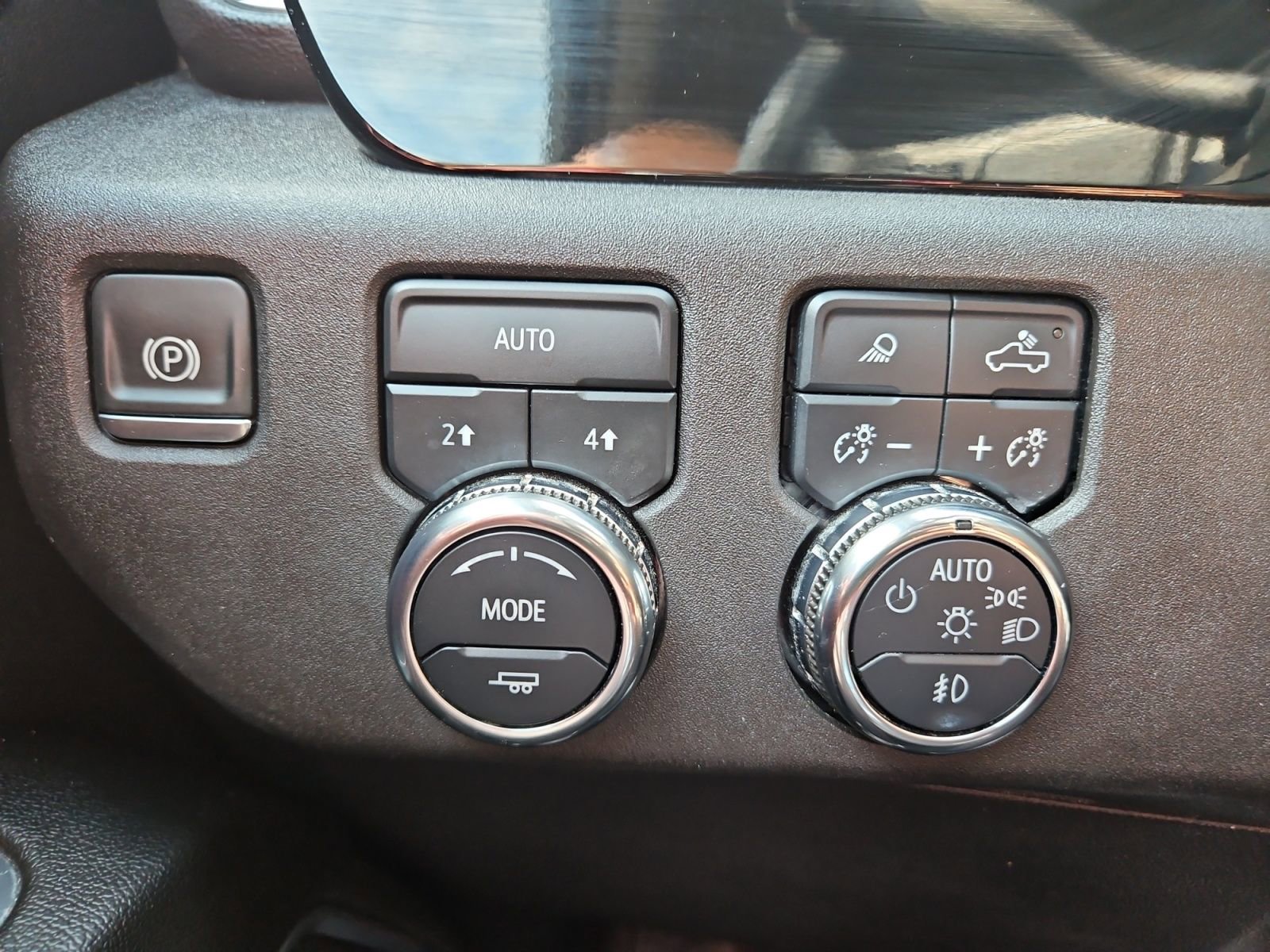 Used 2025 GMC Sierra 1500 SLT image 22