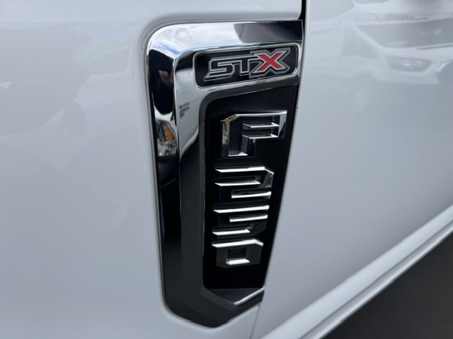 Used 2022 Ford F250 XL w/ STX Appearance Package AWD/4WD image 23
